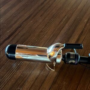 Hot Tools Professional Curling Iron - Black and Silver